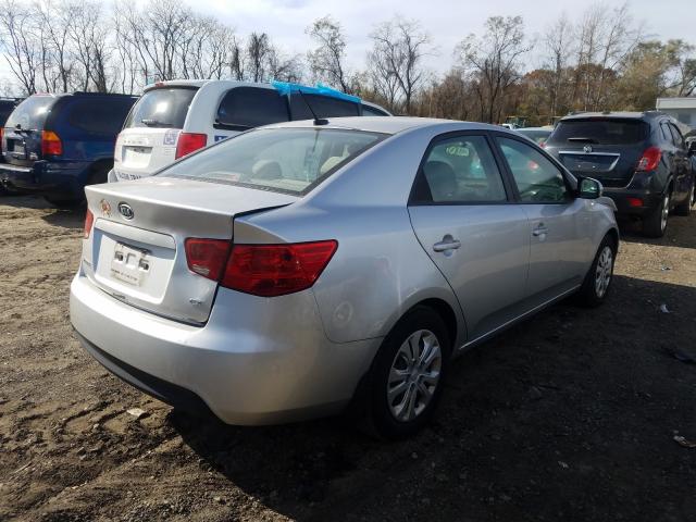 Photo 3 VIN: KNAFU4A23C5632632 - KIA FORTE 