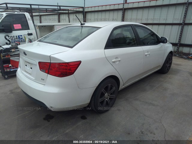 Photo 3 VIN: KNAFU4A23D5725393 - KIA FORTE 