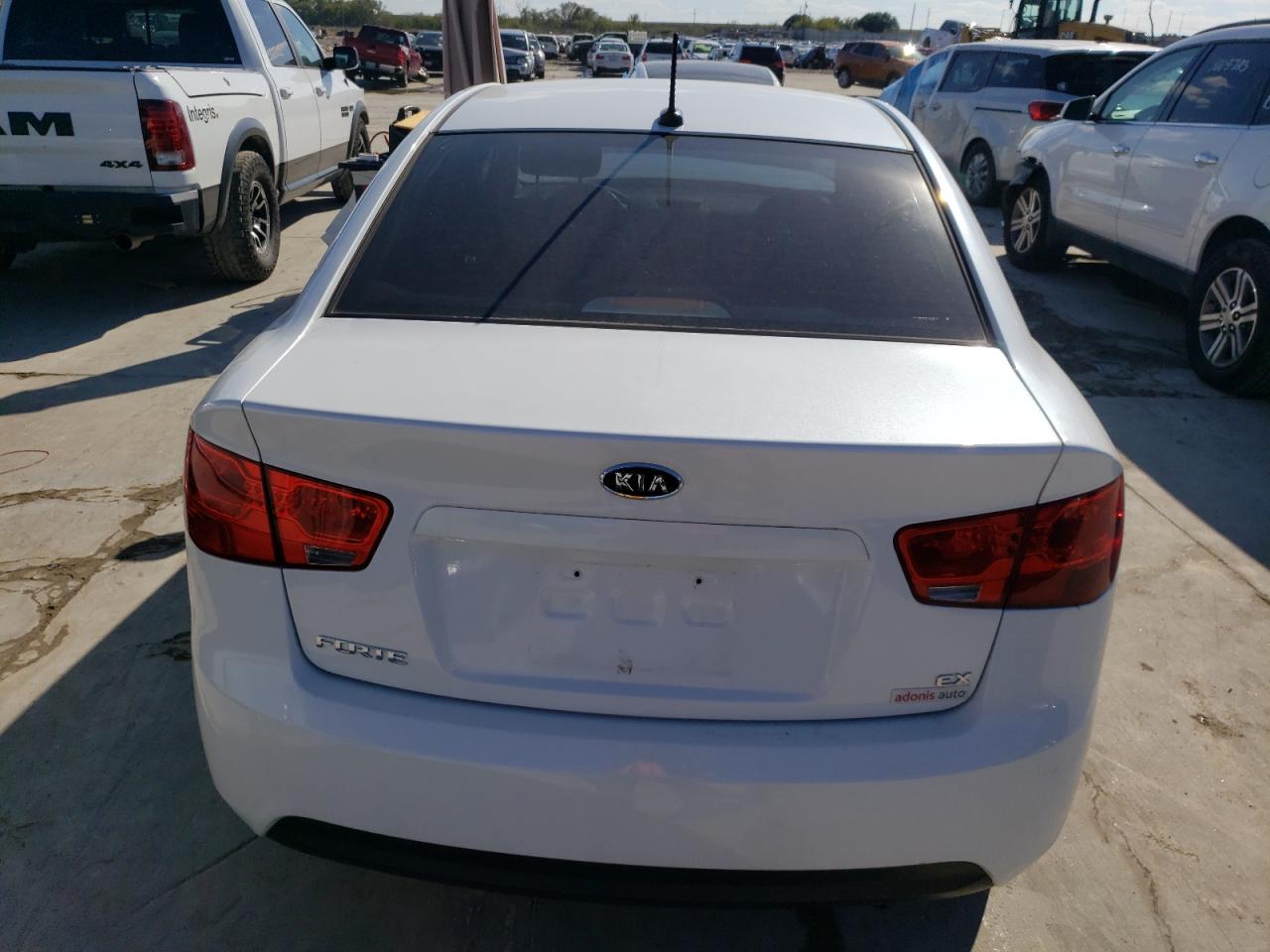 Photo 5 VIN: KNAFU4A23D5730500 - KIA FORTE 