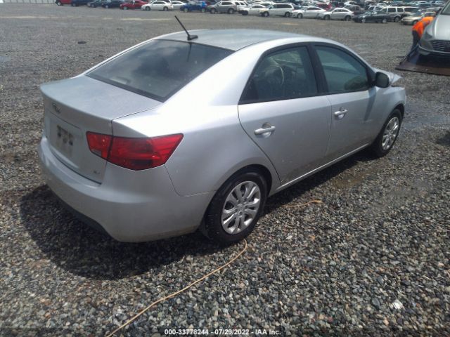 Photo 3 VIN: KNAFU4A23D5735261 - KIA FORTE 