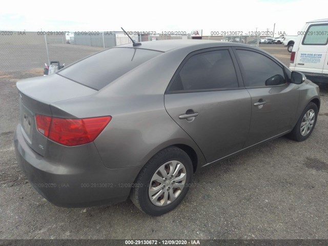 Photo 3 VIN: KNAFU4A24A5049998 - KIA FORTE 