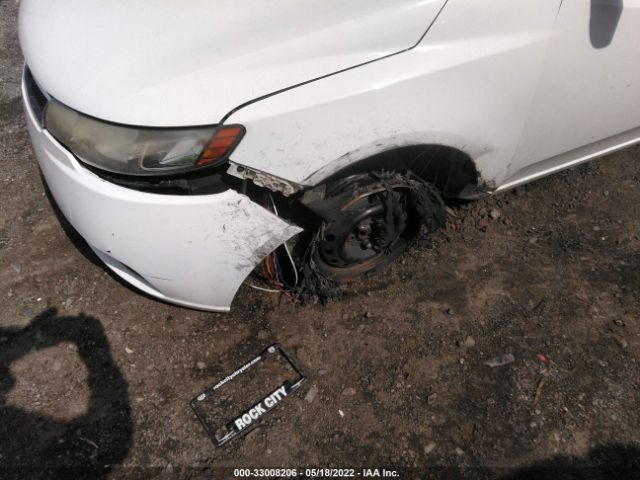 Photo 5 VIN: KNAFU4A24A5164178 - KIA FORTE 