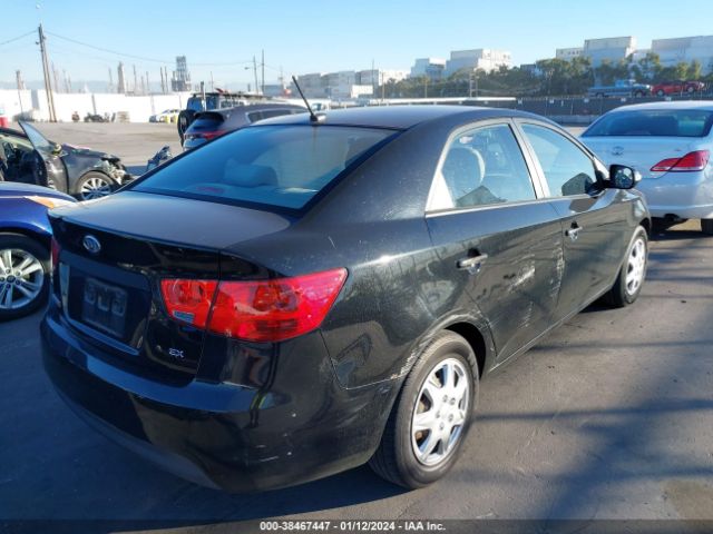 Photo 3 VIN: KNAFU4A24A5176301 - KIA FORTE 