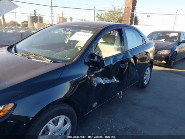 Photo 5 VIN: KNAFU4A24A5176301 - KIA FORTE 