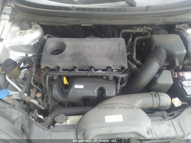 Photo 9 VIN: KNAFU4A24A5246461 - KIA FORTE 