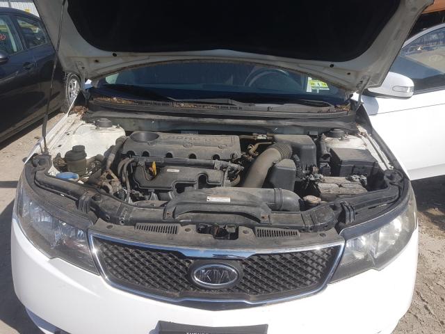 Photo 6 VIN: KNAFU4A24A5285860 - KIA FORTE EX 