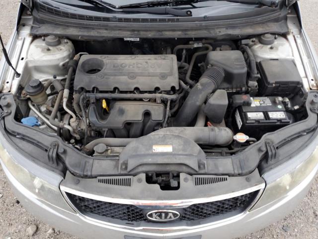 Photo 10 VIN: KNAFU4A24A5303886 - KIA FORTE EX 