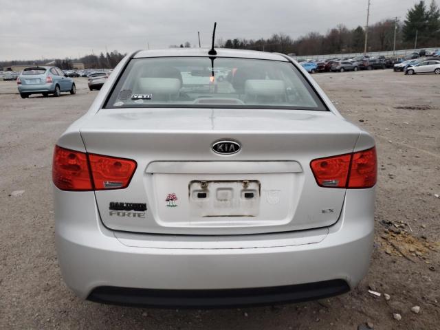 Photo 5 VIN: KNAFU4A24A5303886 - KIA FORTE EX 