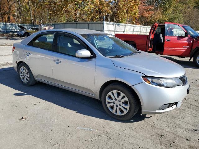 Photo 3 VIN: KNAFU4A24A5874083 - KIA FORTE 