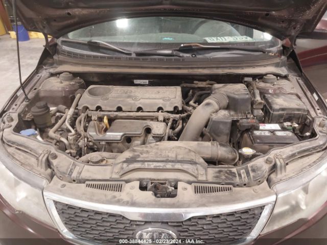 Photo 9 VIN: KNAFU4A24B5360574 - KIA FORTE 