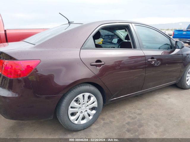 Photo 5 VIN: KNAFU4A24B5403696 - KIA FORTE 