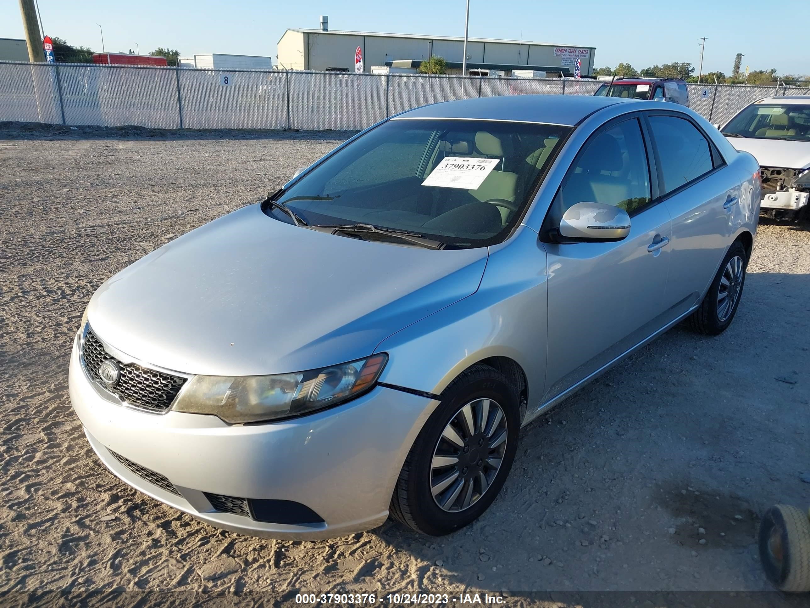 Photo 1 VIN: KNAFU4A24C5560694 - KIA FORTE 