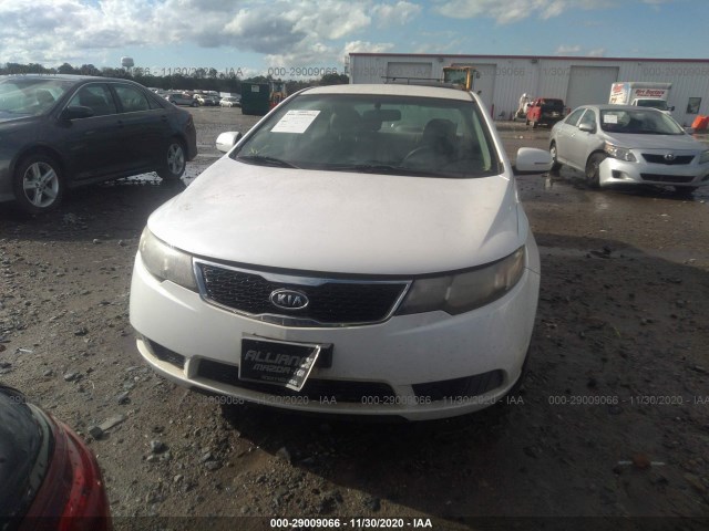 Photo 5 VIN: KNAFU4A24C5584543 - KIA FORTE 