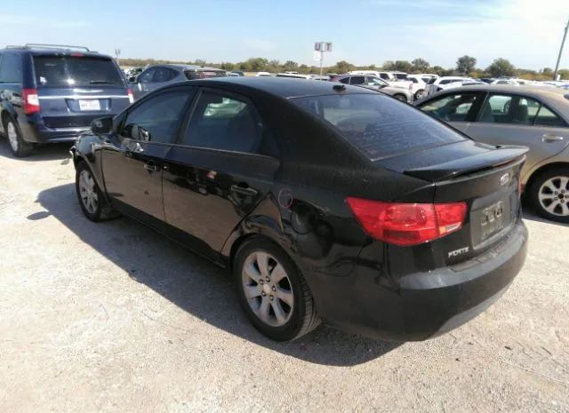 Photo 2 VIN: KNAFU4A24C5597681 - KIA FORTE 