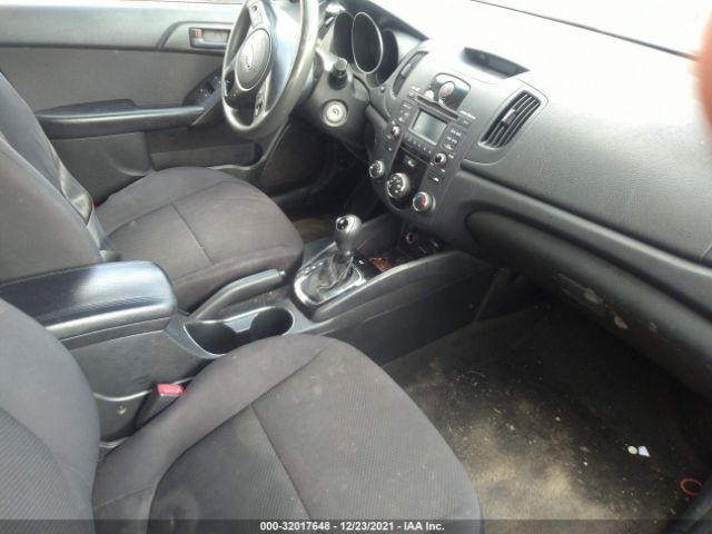 Photo 4 VIN: KNAFU4A24C5643350 - KIA FORTE 