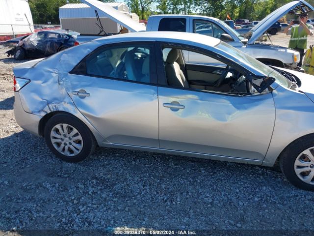 Photo 5 VIN: KNAFU4A24D5646315 - KIA FORTE 