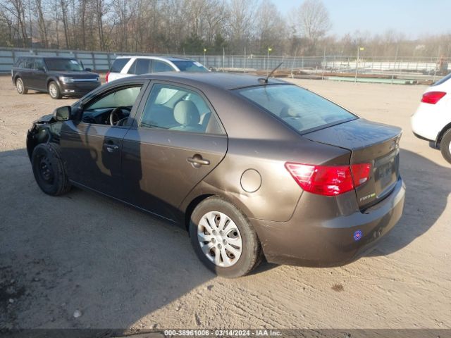 Photo 2 VIN: KNAFU4A24D5646573 - KIA FORTE 