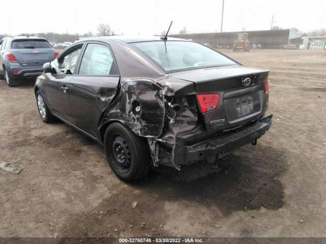 Photo 5 VIN: KNAFU4A24D5655984 - KIA FORTE 