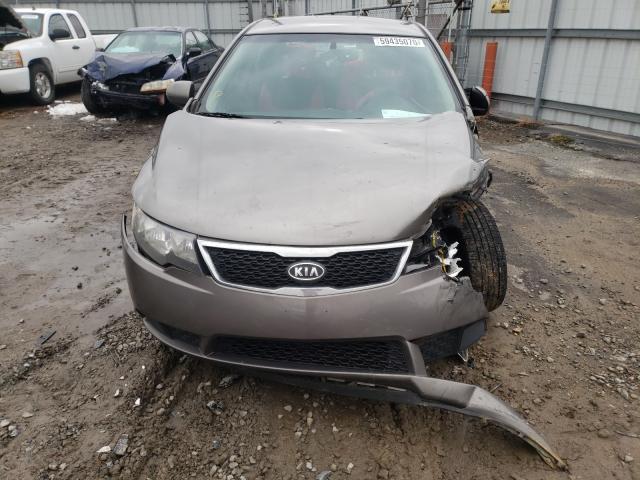 Photo 6 VIN: KNAFU4A24D5665799 - KIA FORTE EX 