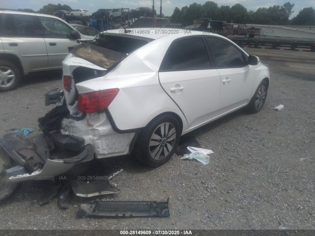 Photo 3 VIN: KNAFU4A24D5671456 - KIA FORTE 