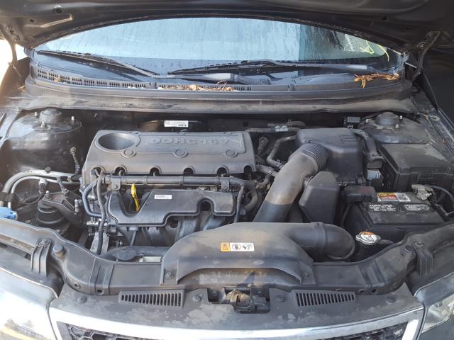 Photo 6 VIN: KNAFU4A24D5717240 - KIA FORTE EX 