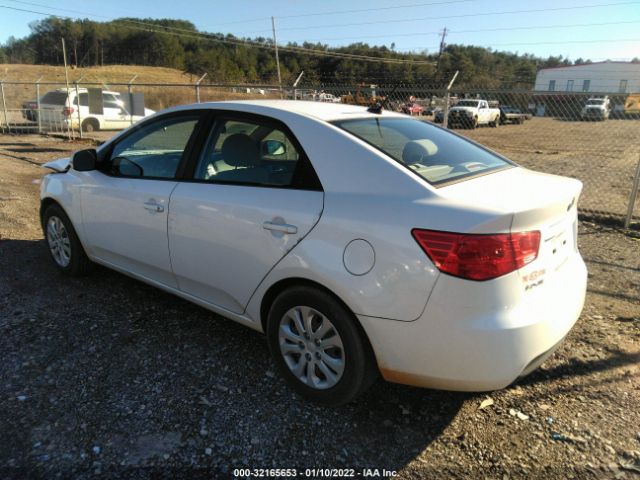 Photo 2 VIN: KNAFU4A24D5718324 - KIA FORTE 