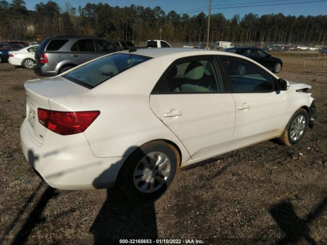 Photo 3 VIN: KNAFU4A24D5718324 - KIA FORTE 