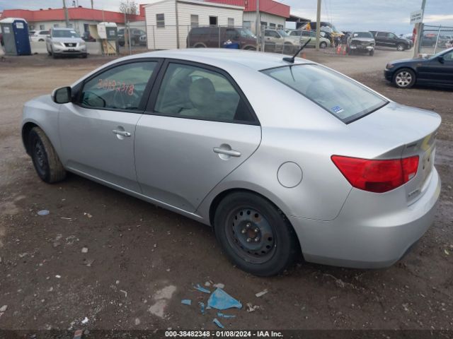 Photo 2 VIN: KNAFU4A24D5721045 - KIA FORTE 