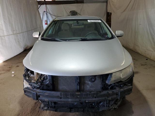 Photo 4 VIN: KNAFU4A24D5724043 - KIA FORTE 