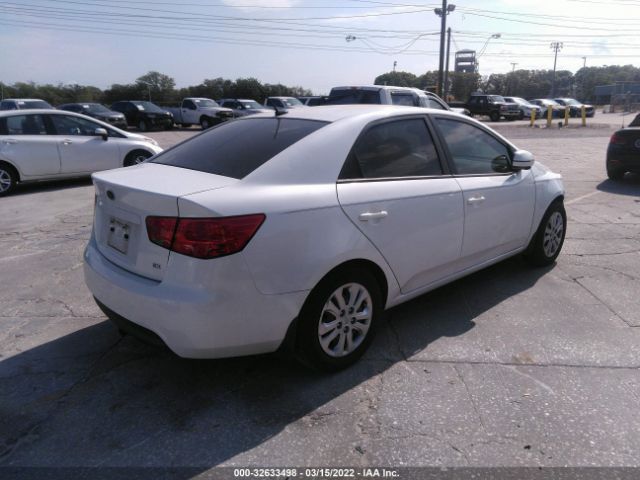 Photo 3 VIN: KNAFU4A24D5724625 - KIA FORTE 