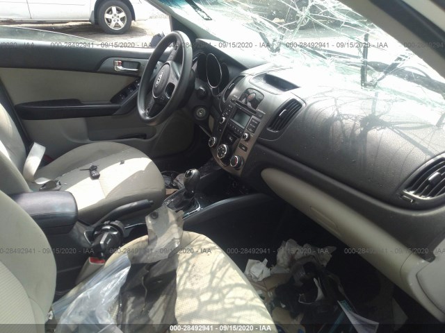 Photo 4 VIN: KNAFU4A24D5727069 - KIA FORTE 