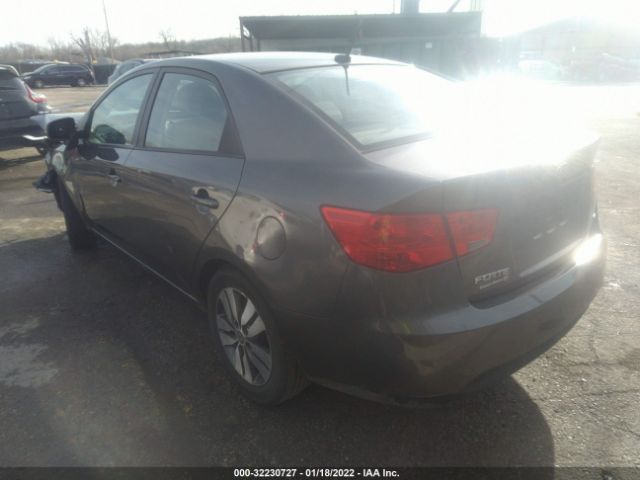 Photo 2 VIN: KNAFU4A24D5728383 - KIA FORTE 