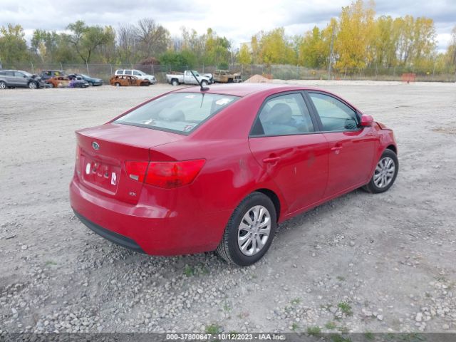 Photo 3 VIN: KNAFU4A24D5737178 - KIA FORTE 