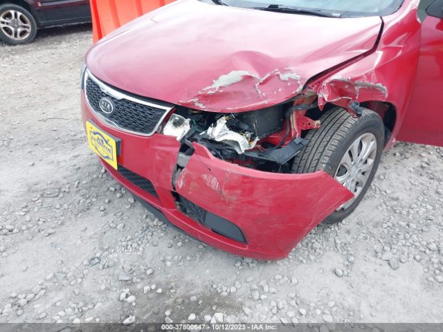 Photo 5 VIN: KNAFU4A24D5737178 - KIA FORTE 