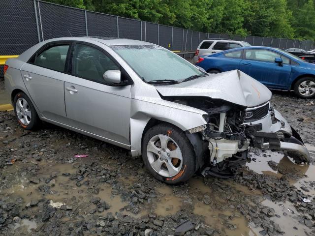 Photo 3 VIN: KNAFU4A25A5049265 - KIA FORTE EX 