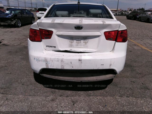 Photo 5 VIN: KNAFU4A25A5051758 - KIA FORTE 