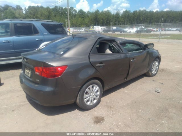 Photo 3 VIN: KNAFU4A25A5085750 - KIA FORTE 