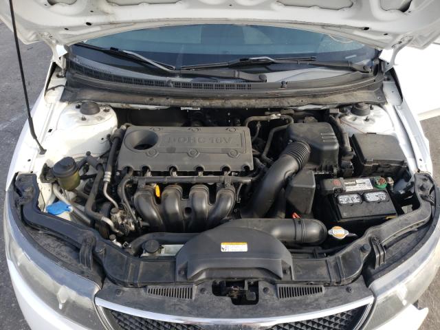 Photo 6 VIN: KNAFU4A25A5092021 - KIA FORTE EX 