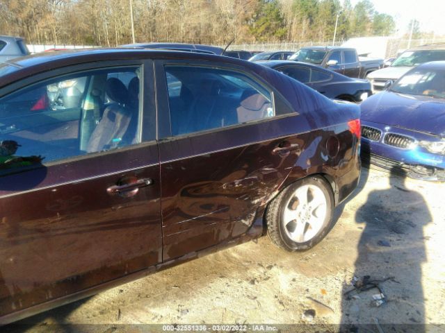 Photo 5 VIN: KNAFU4A25A5109576 - KIA FORTE 