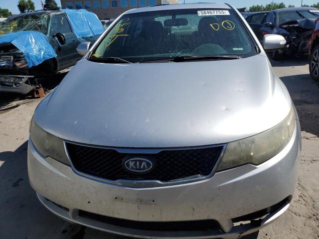 Photo 4 VIN: KNAFU4A25A5115202 - KIA FORTE EX 