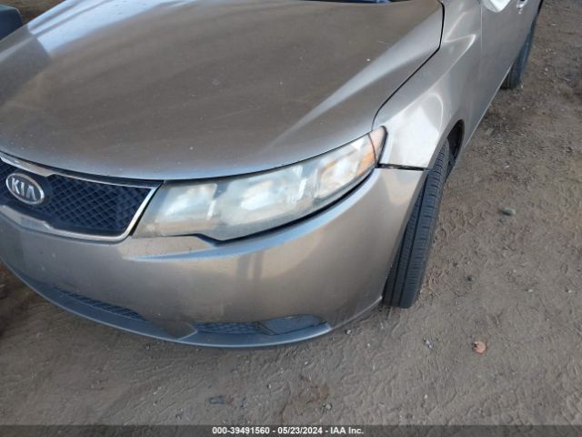 Photo 5 VIN: KNAFU4A25A5223867 - KIA FORTE 