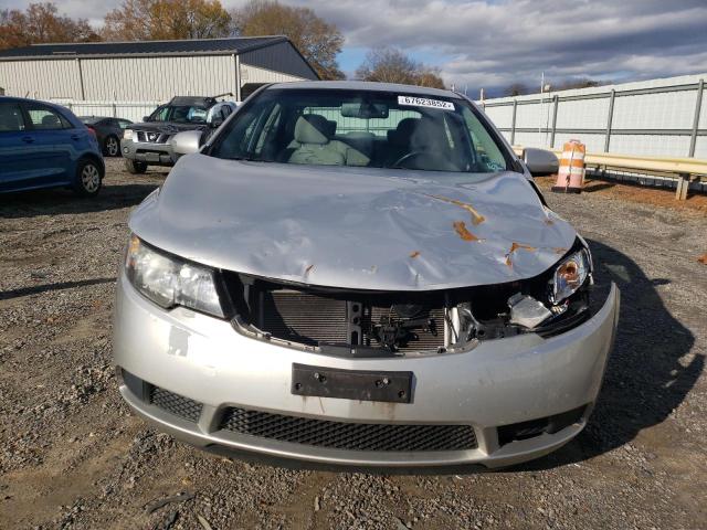 Photo 4 VIN: KNAFU4A25A5228549 - KIA FORTE EX 