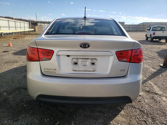 Photo 5 VIN: KNAFU4A25A5228549 - KIA FORTE EX 