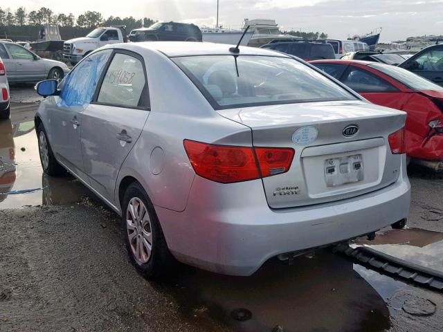 Photo 2 VIN: KNAFU4A25A5253435 - KIA FORTE EX 