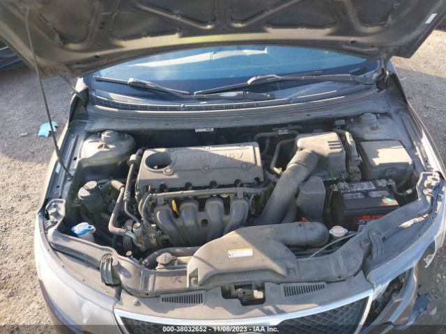 Photo 9 VIN: KNAFU4A25A5813681 - KIA FORTE 