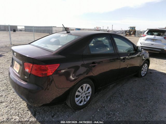 Photo 3 VIN: KNAFU4A25A5821456 - KIA FORTE 