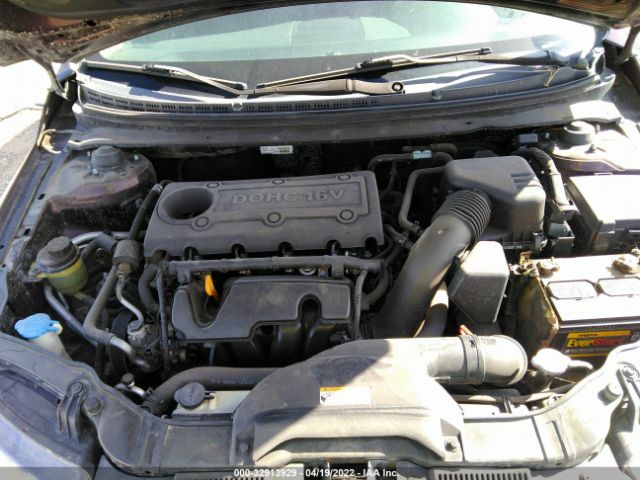 Photo 9 VIN: KNAFU4A25A5821456 - KIA FORTE 