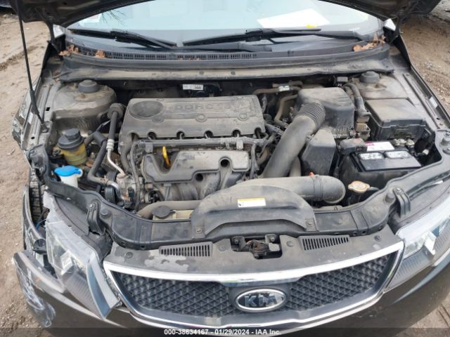 Photo 9 VIN: KNAFU4A25A5828553 - KIA FORTE 