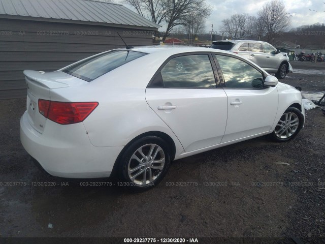 Photo 3 VIN: KNAFU4A25B5366870 - KIA FORTE 