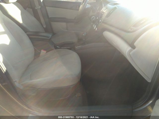 Photo 4 VIN: KNAFU4A25B5398220 - KIA FORTE 